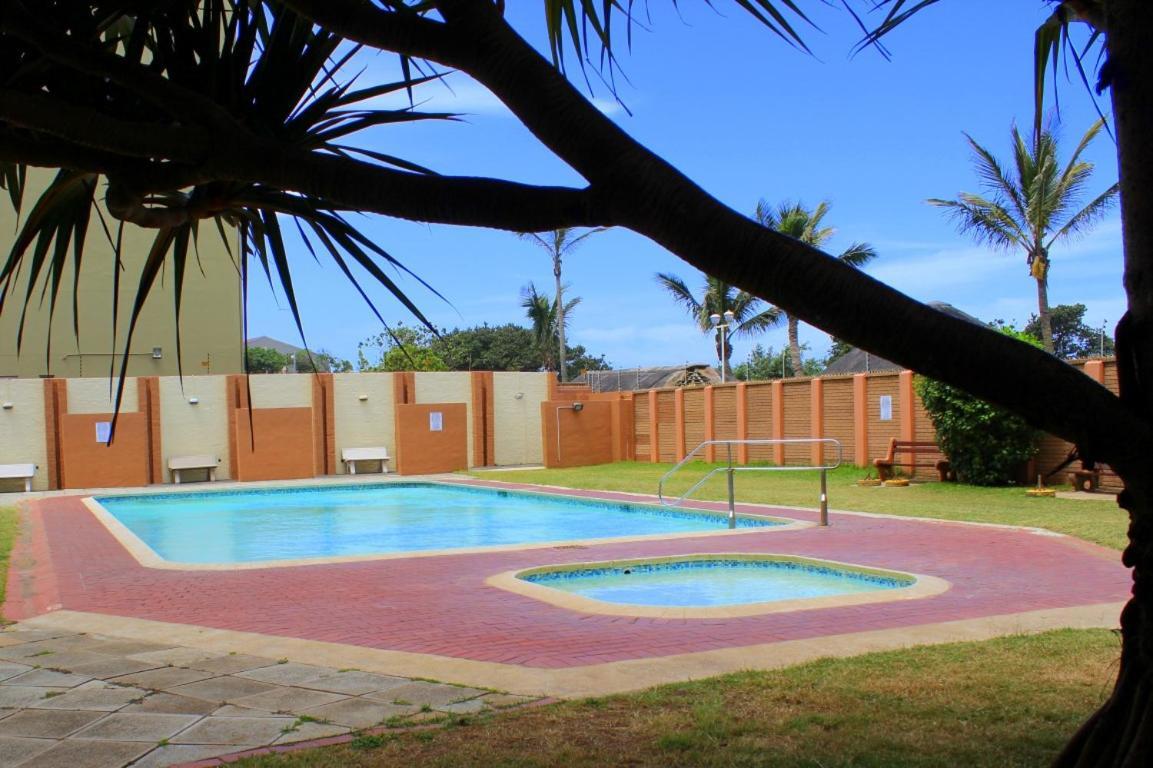 Sea Wave Holidays - Stella Maris Amanzimtoti Esterno foto